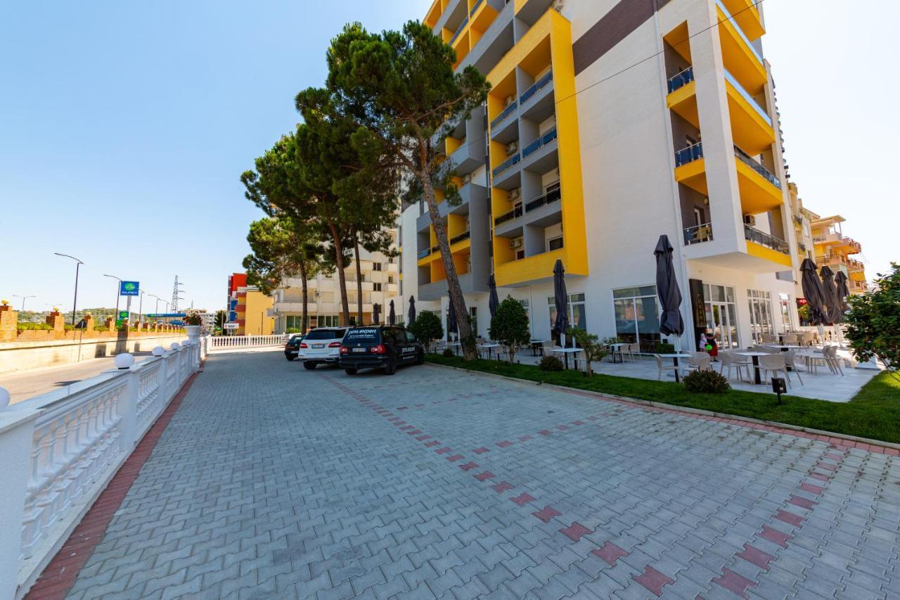 Ponari S Hotel Kryemëdhenji Exterior photo