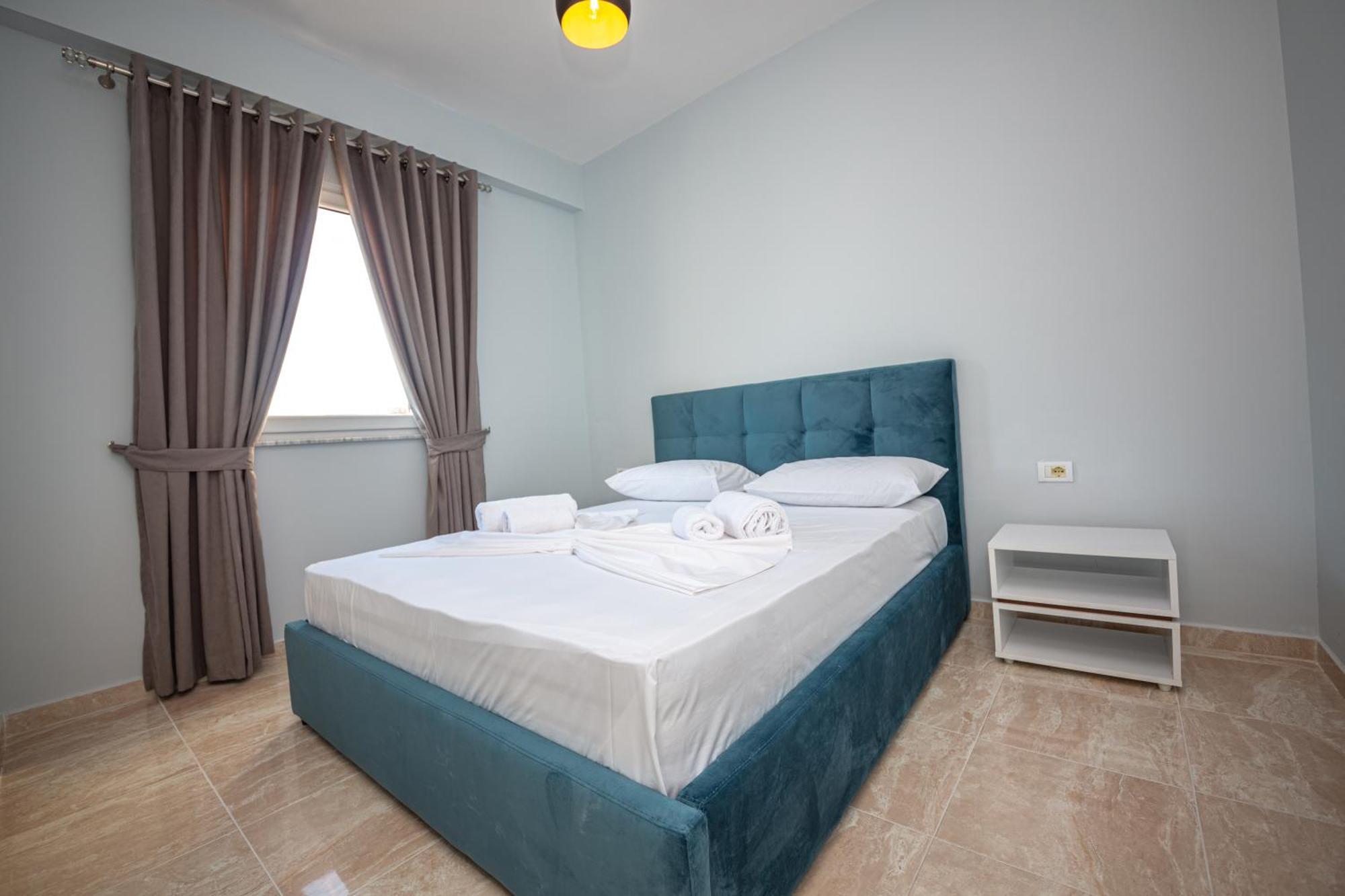 Ponari S Hotel Kryemëdhenji Room photo