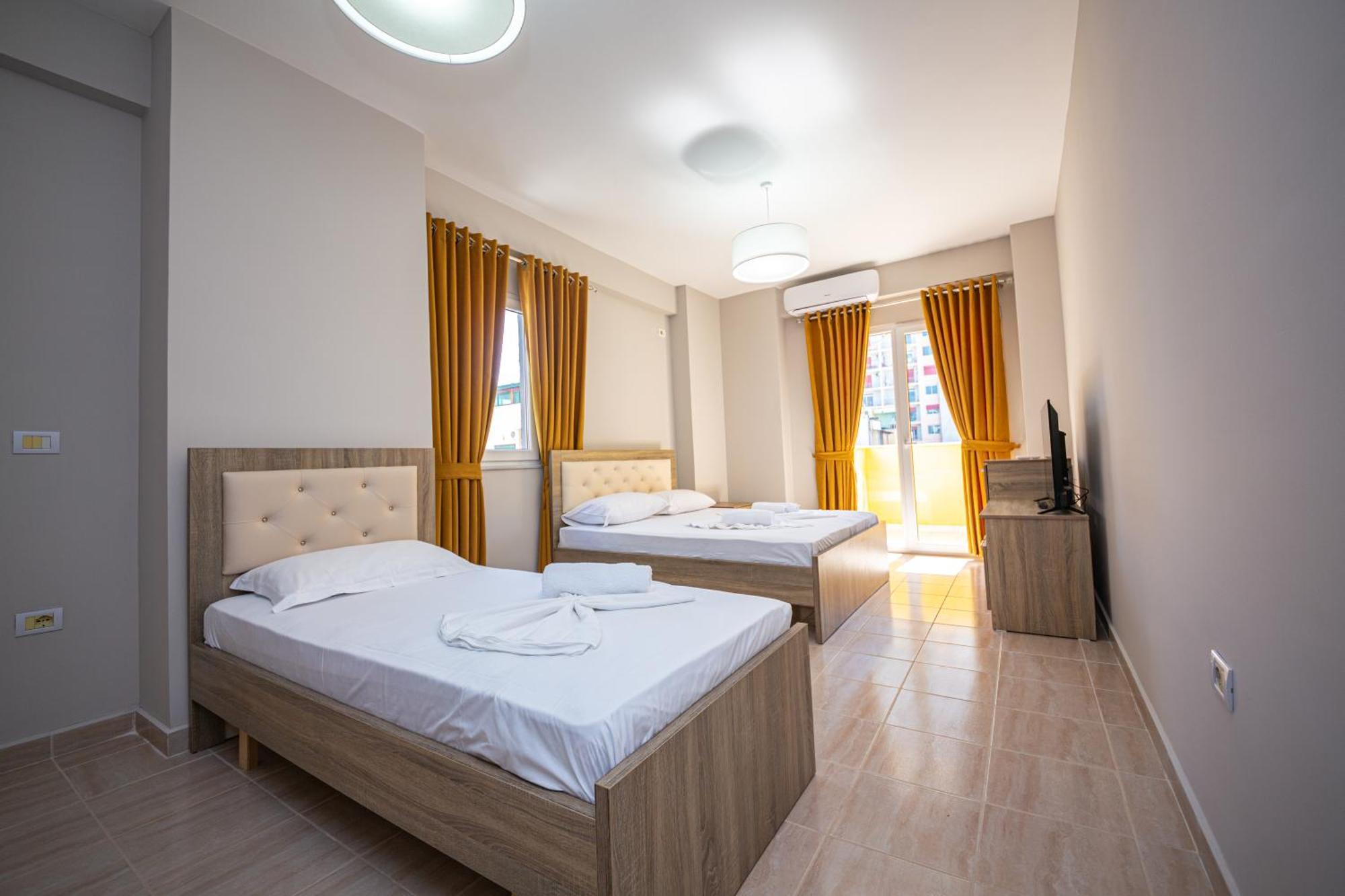 Ponari S Hotel Kryemëdhenji Room photo